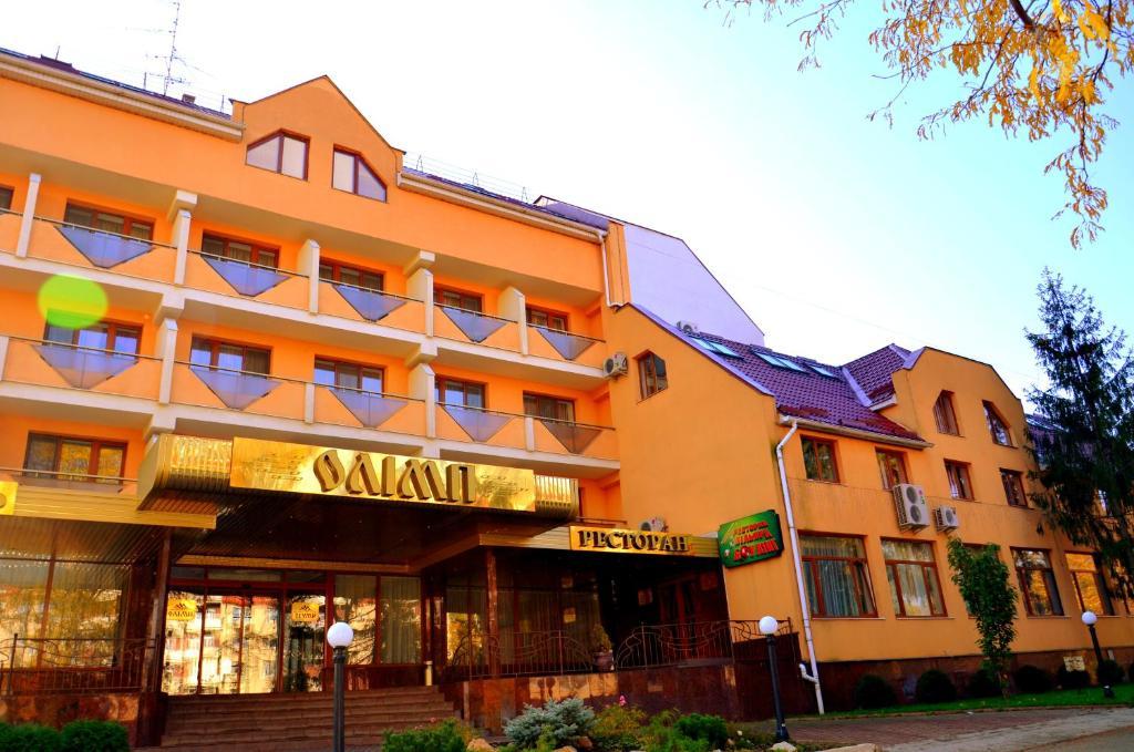 Olymp Hotel Ужгород Екстериор снимка