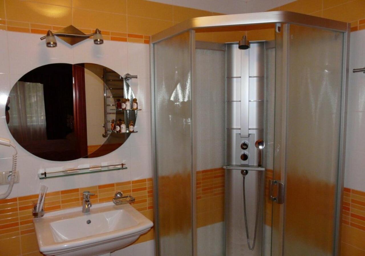 Olymp Hotel Ужгород Екстериор снимка